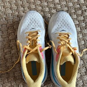 Hoka Clifton 9 Running Shoes